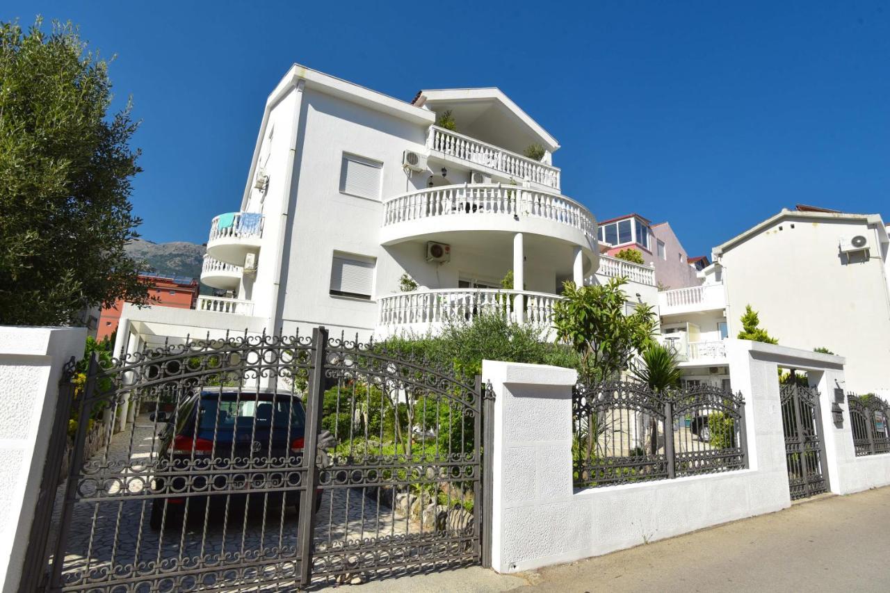 Apartments Adok Budva Eksteriør billede
