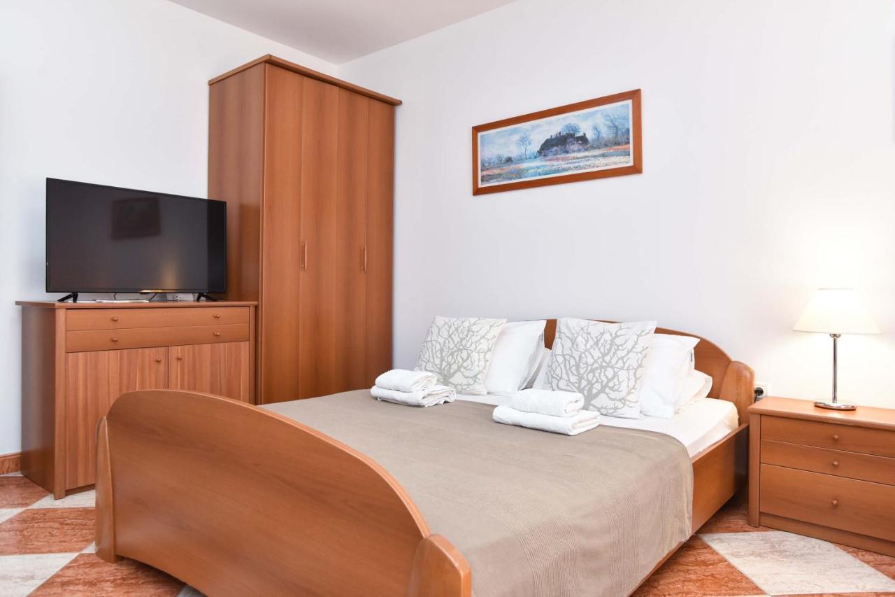 Apartments Adok Budva Eksteriør billede