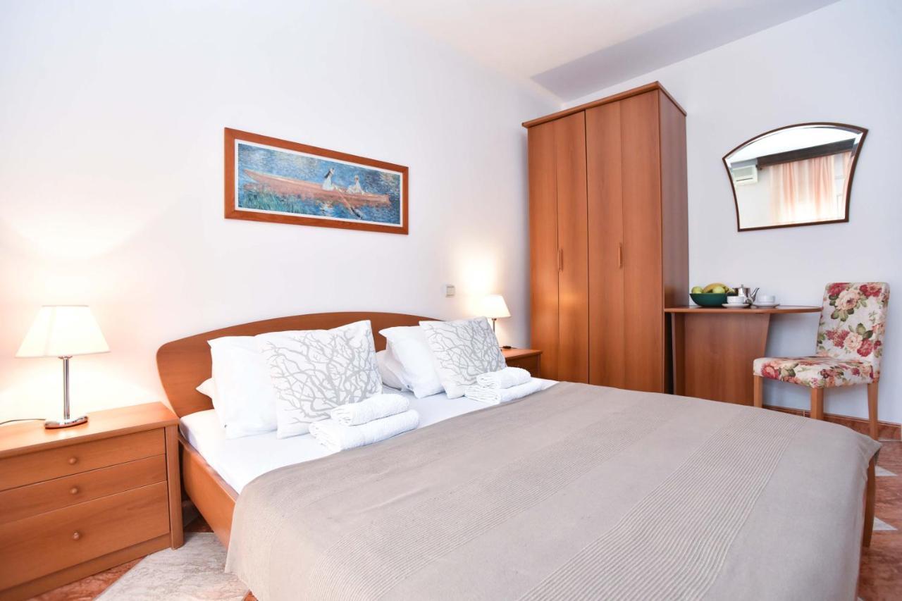 Apartments Adok Budva Eksteriør billede