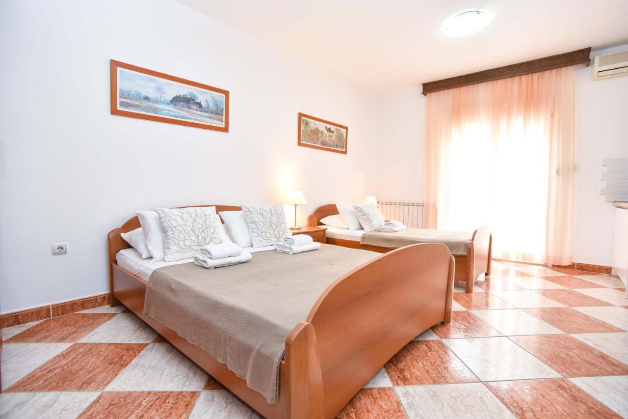 Apartments Adok Budva Eksteriør billede
