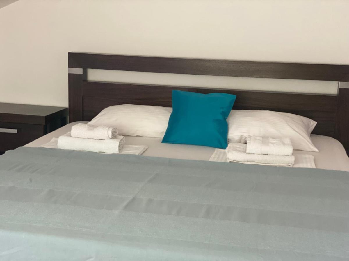 Apartments Adok Budva Eksteriør billede