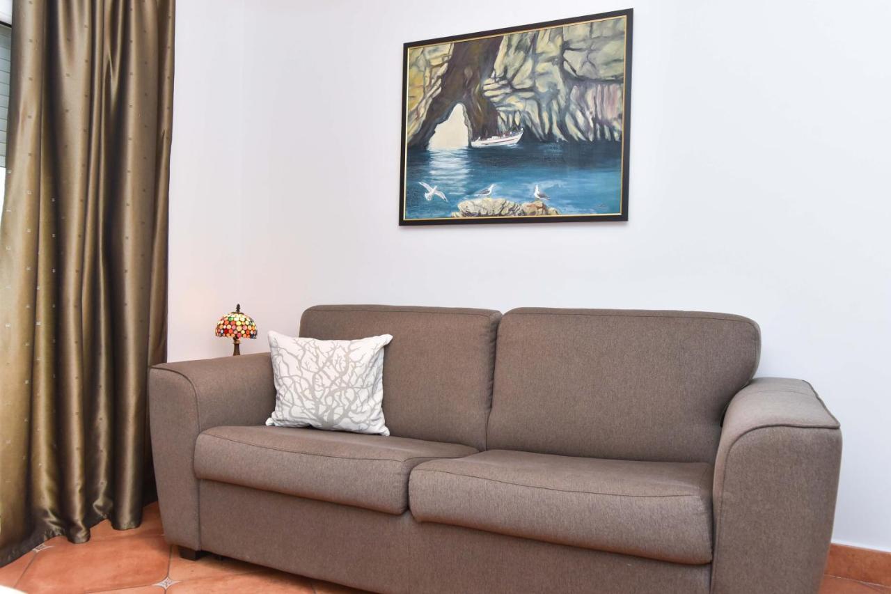 Apartments Adok Budva Eksteriør billede