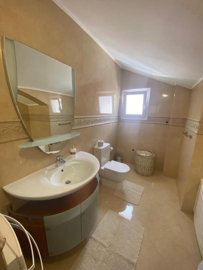 Apartments Adok Budva Eksteriør billede